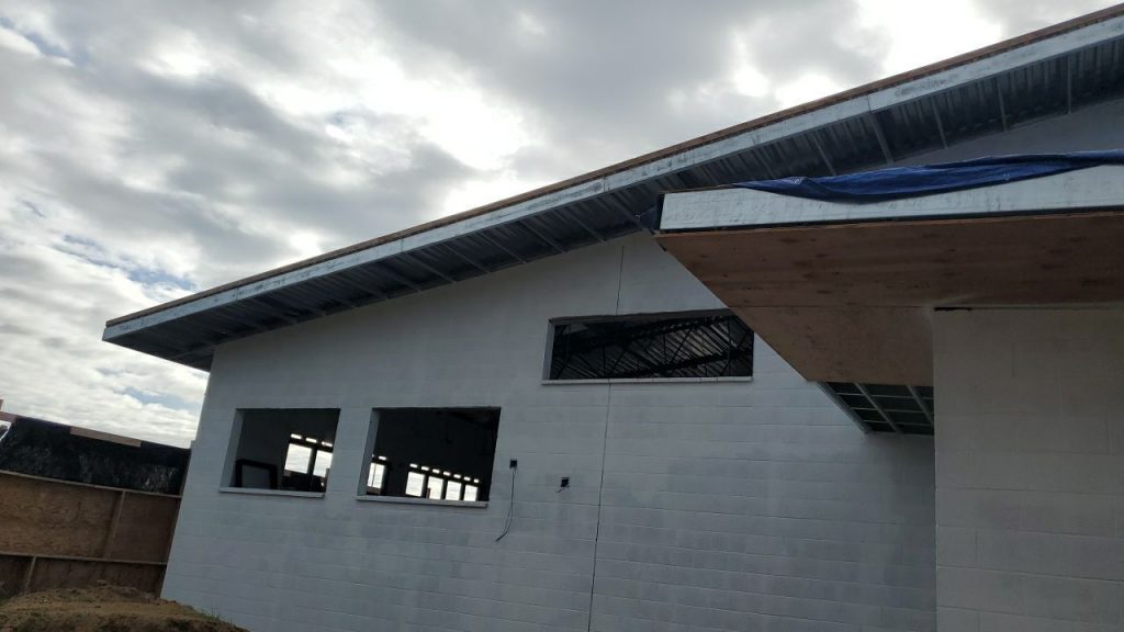 How to Choose a Roofing Contractor on Maui: The Local Homeowner’s Checklist